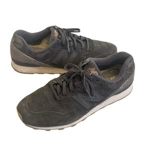 New Balance 696 Women’s Gray Suede Sz 8 Comfort Shoes Sneakers WL696BY Running